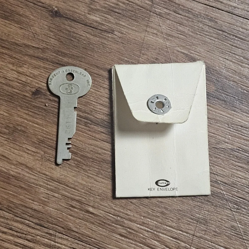 Vintage Sargent & Greenleaf Safe Deposit Box Key 1125 with Original Envelope